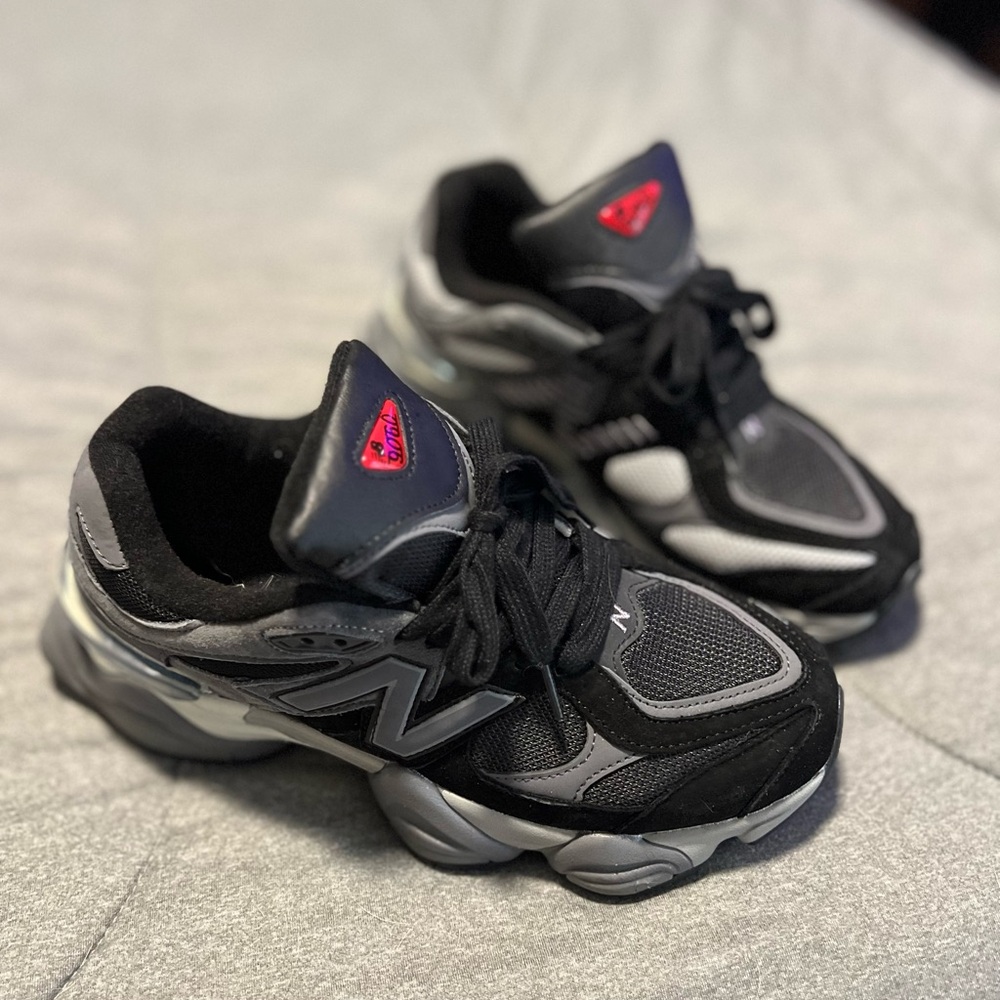 New Balance 9060 Black Castlerock Grey Mens 7.5 Women’s 9